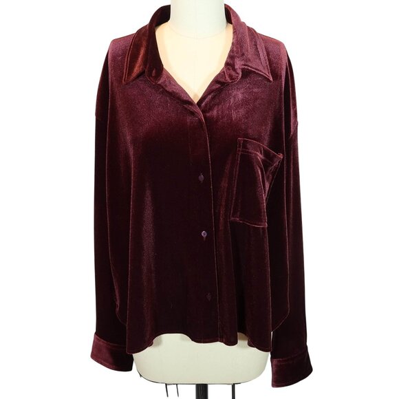 Old Navy Tops - OLD NAVY Burgundy Velvet The Cropped Shirt Button Up Size XL NWT Holiday Festive